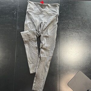 SPANX Charcoal and Gray Leggings